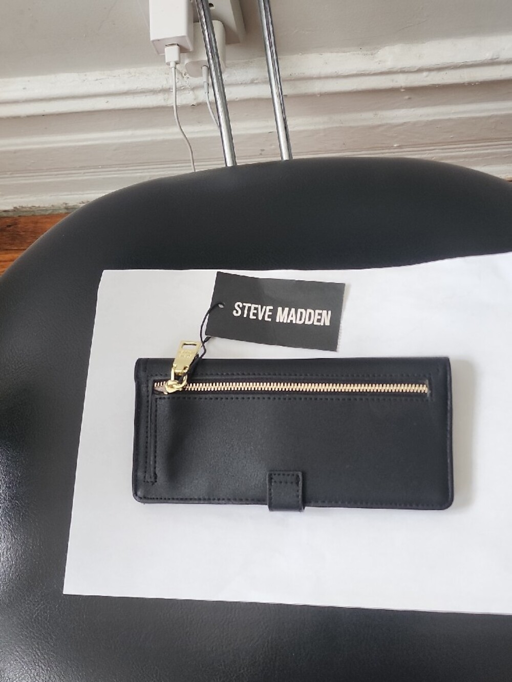 Steve Madden Black Trifold Wallet with Gold Accent - Picture 4 of 8